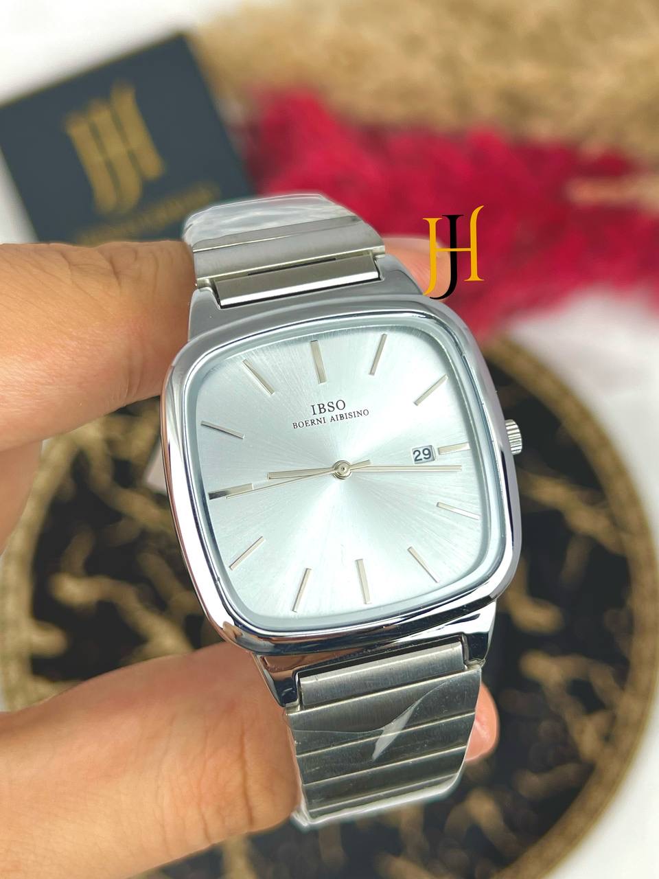 ساعه ابسو ساده ابيض