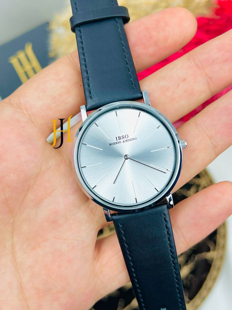 ساعه ابسو شرط ابيض